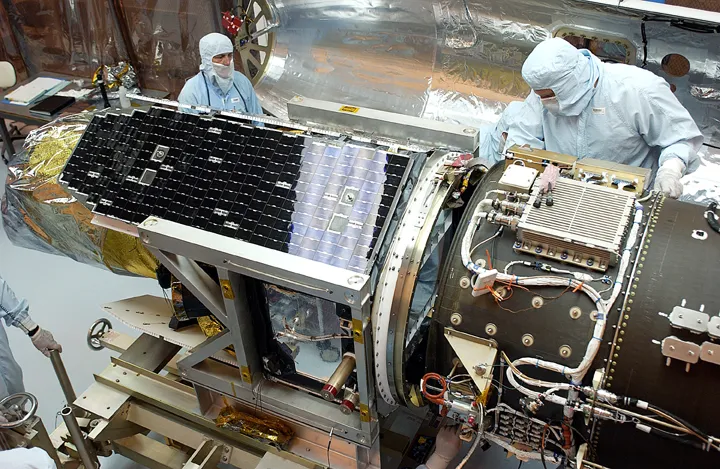 GALEX being mated to its Pegasus XL Rocket.