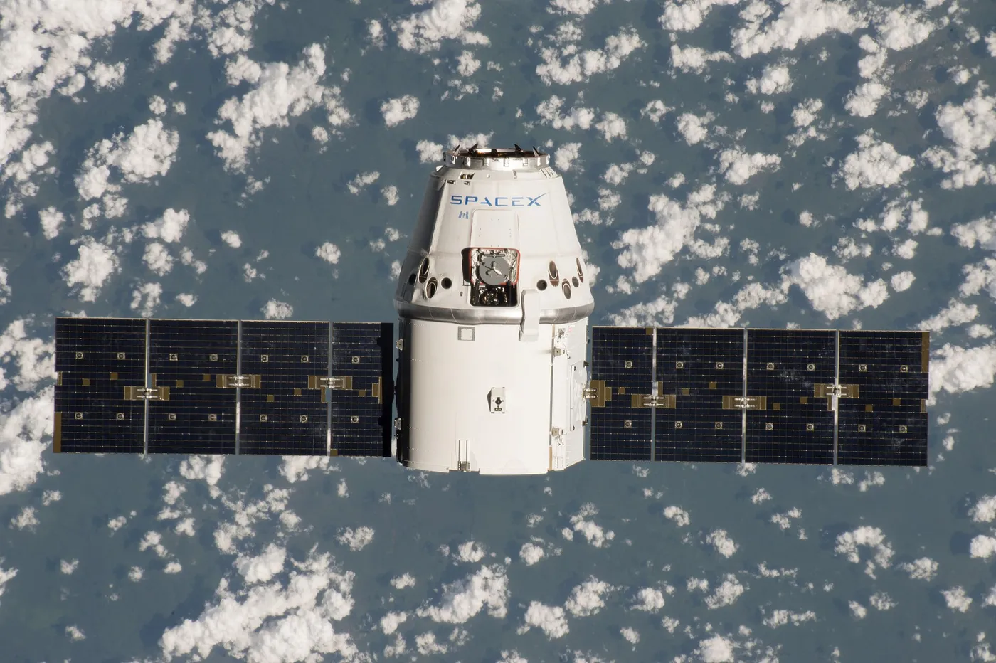 SpaceX CRS-11 Dragon approaching the ISS.