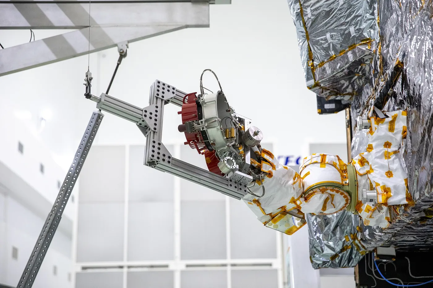 NASA's Psyche DAPM Deployment and Stow for Launch