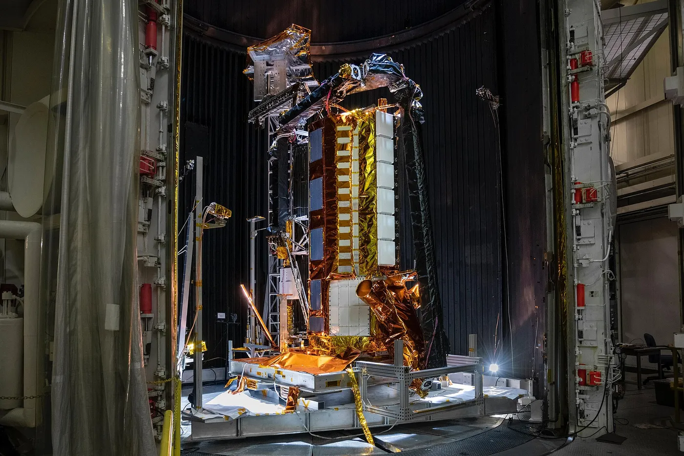 NISAR thermal vacuum testing