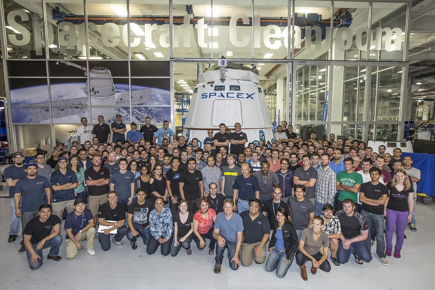 CRS 4 Dragon leaving SpaceX Hawthorne facility