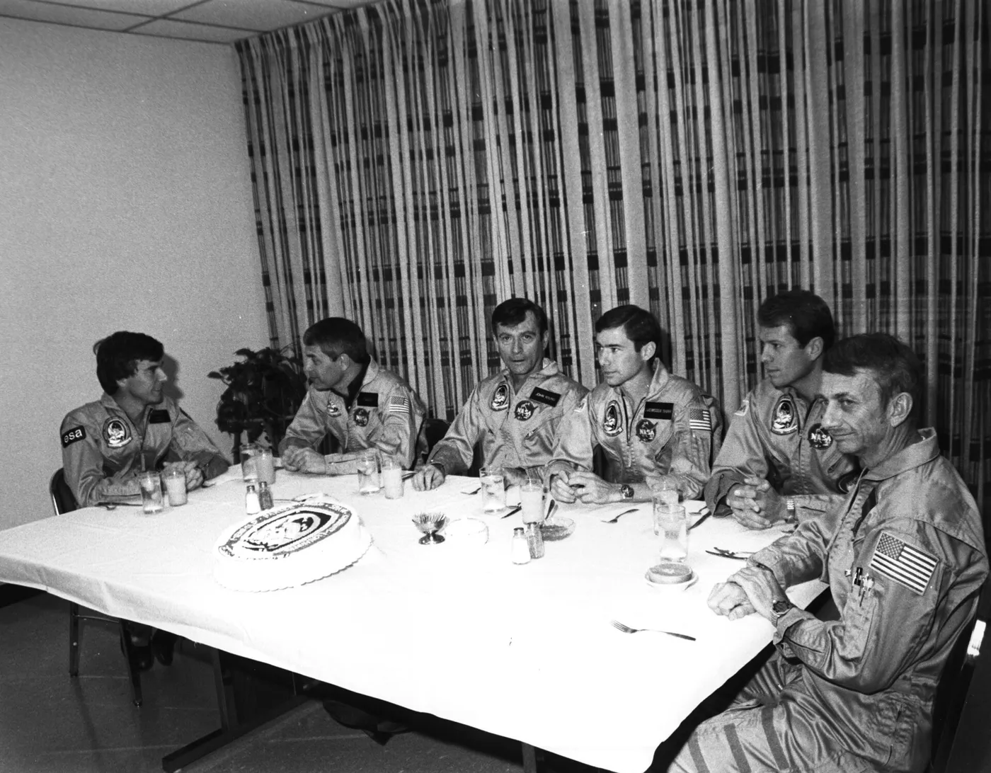 STS-9/Spacelab-1 crew launch day breakfast, 28 November 1983: Merbold, Parker, Young, Shaw, Lichtenberg and Garriott.