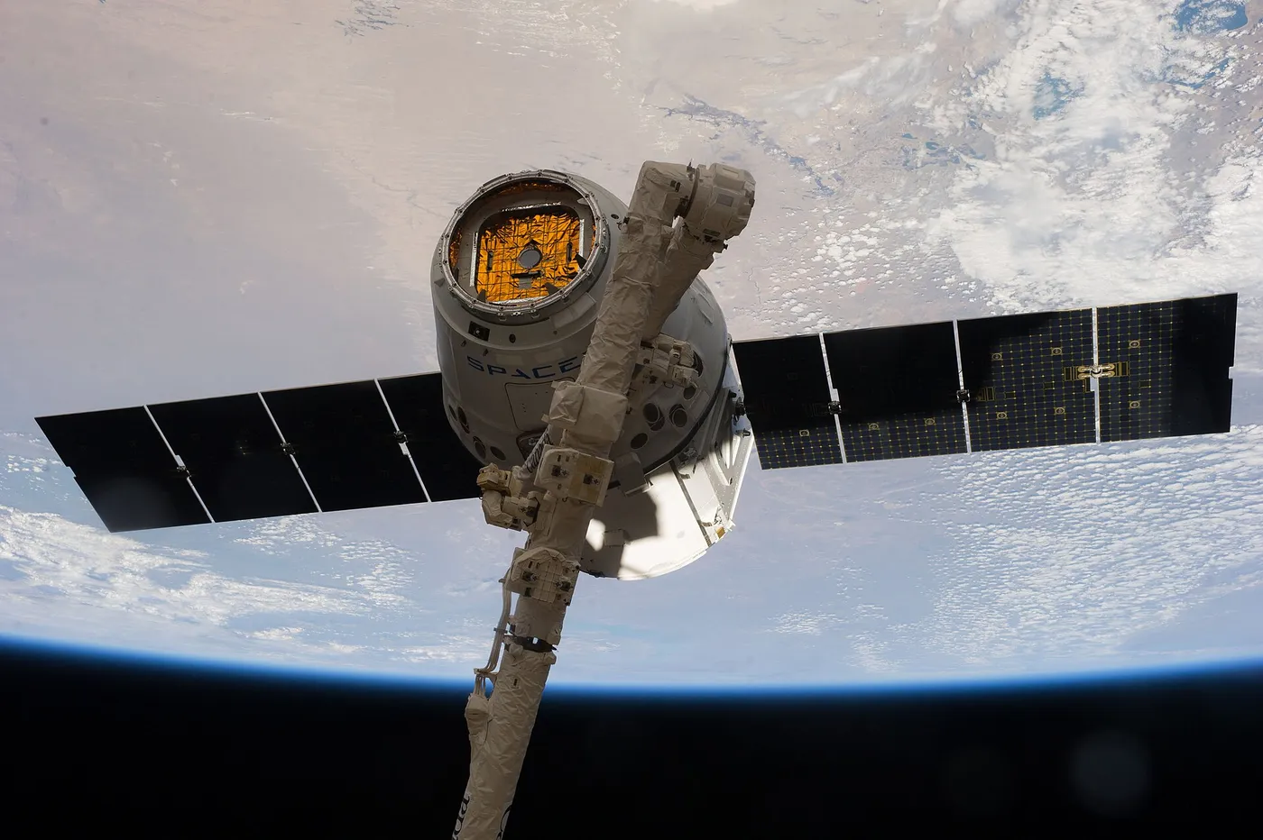 Capture of CRS 3 Dragon at ISS