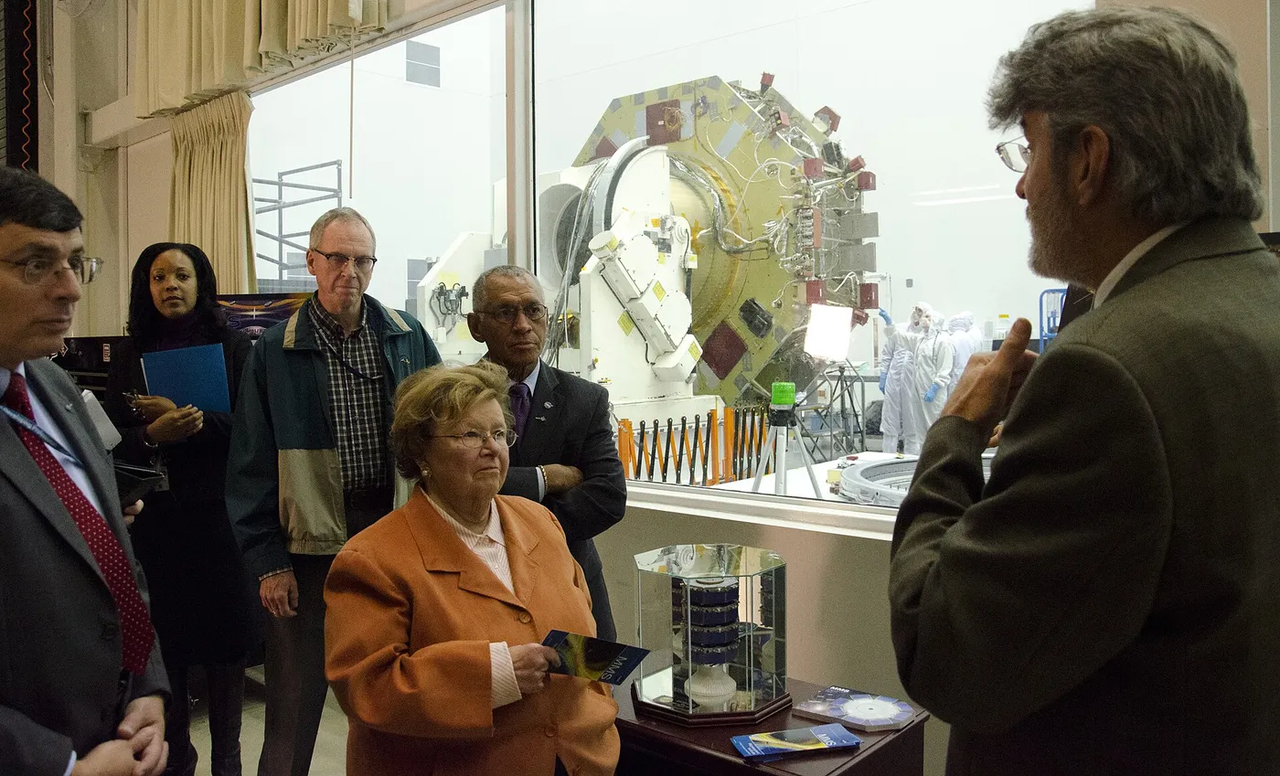 Administrator Bolden and Sen. Mikulski Visit Goddard