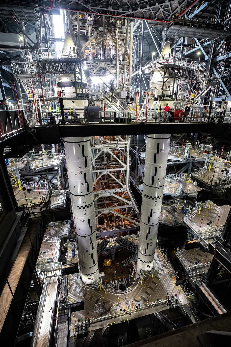 Artemis I Core Stage and Boosters in VAB
