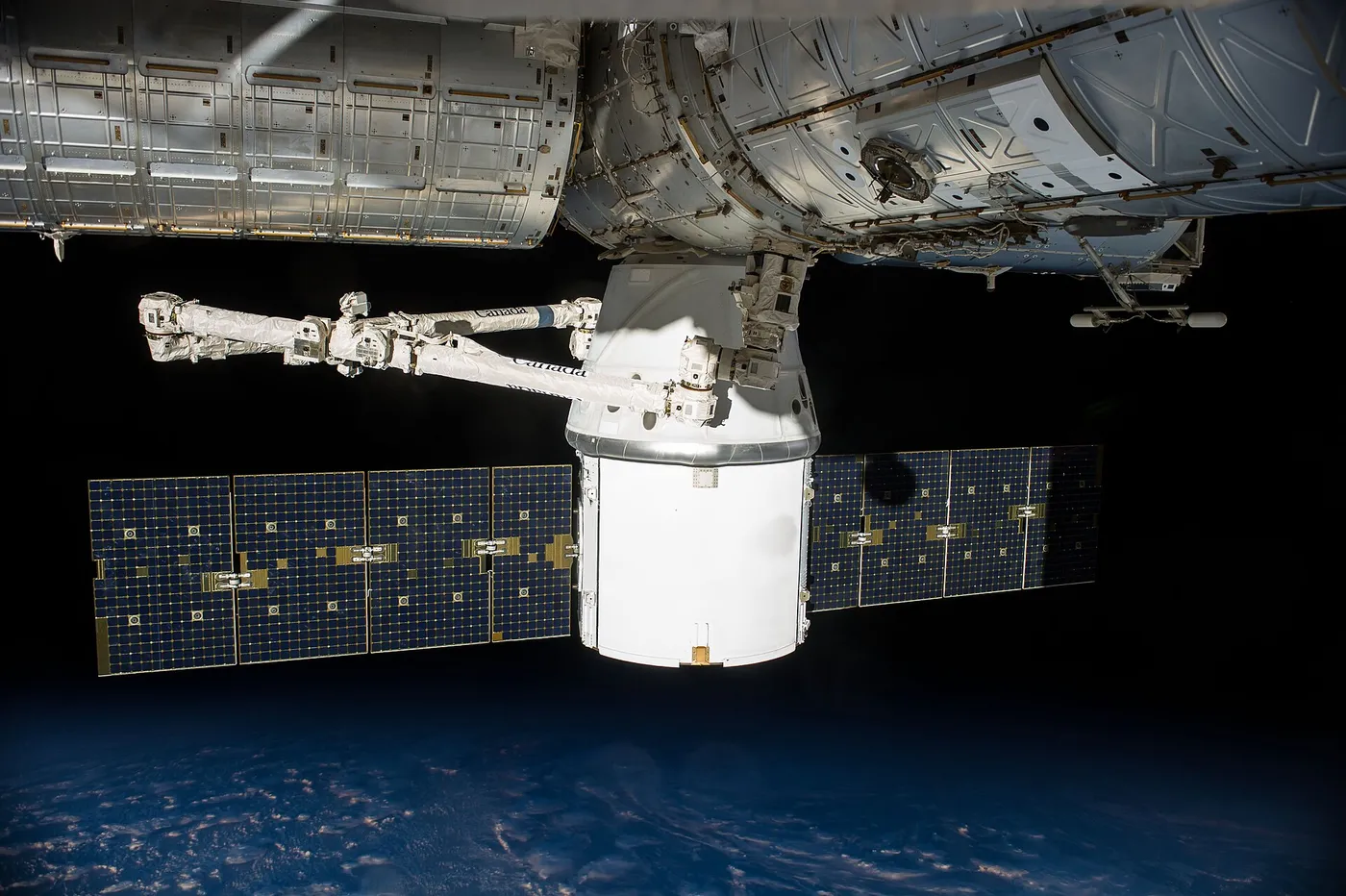 SpaceX CRS 4 Dragon docked to ISS