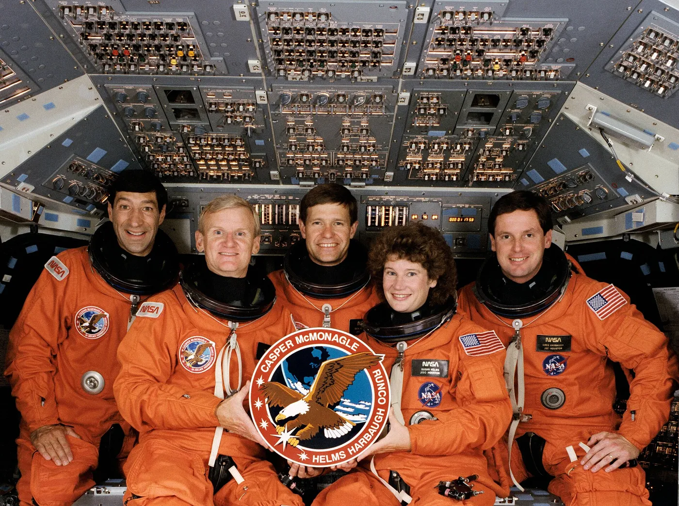 Sts 54 crew