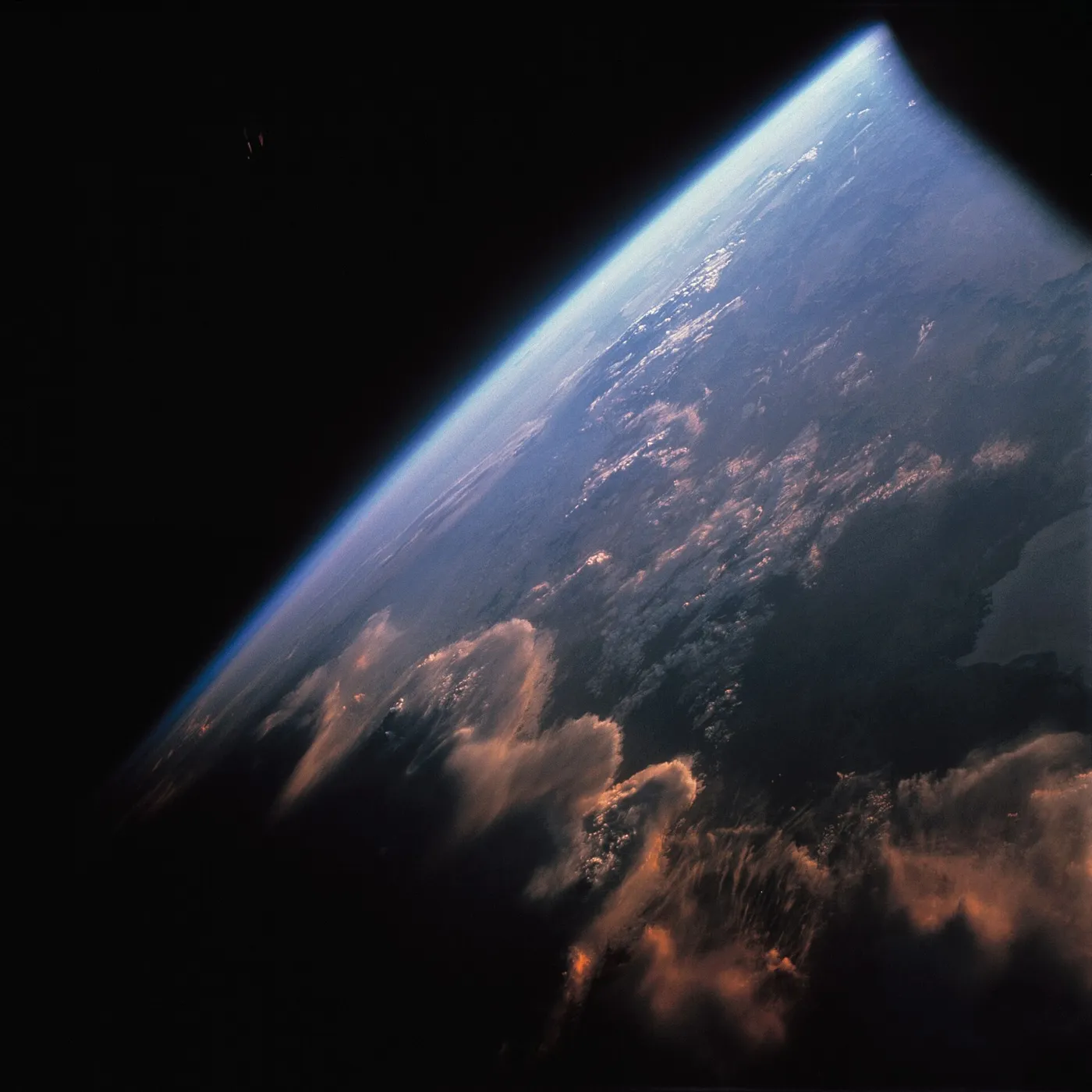 Earth Sky GT 7