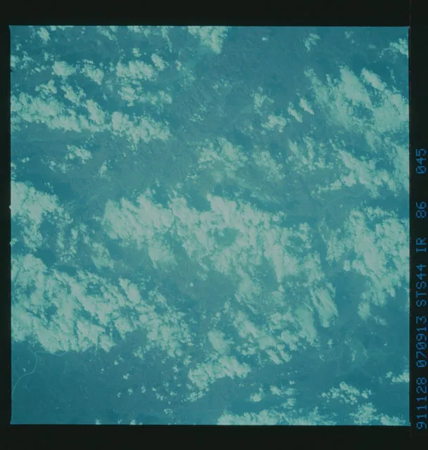 S44 86 045 Earth observations taken during the STS 44 mission DPLA 8d05c6a49ec061a734e6c90adf5d07f3
