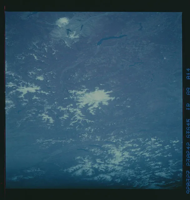 S45 89 014 STS 45 earth observations DPLA 719b0cc5a9f6679edb4f00fc9eaf8a71