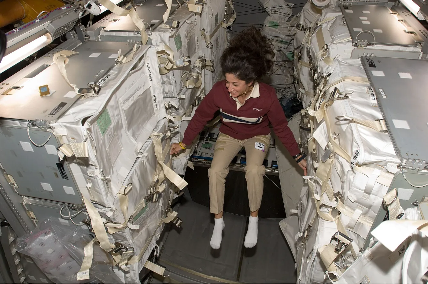 Iss020e038723