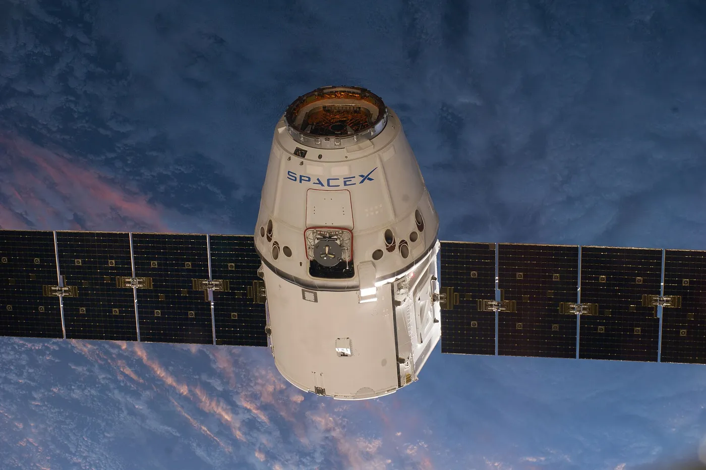 Arrival of CRS 3 Dragon at ISS