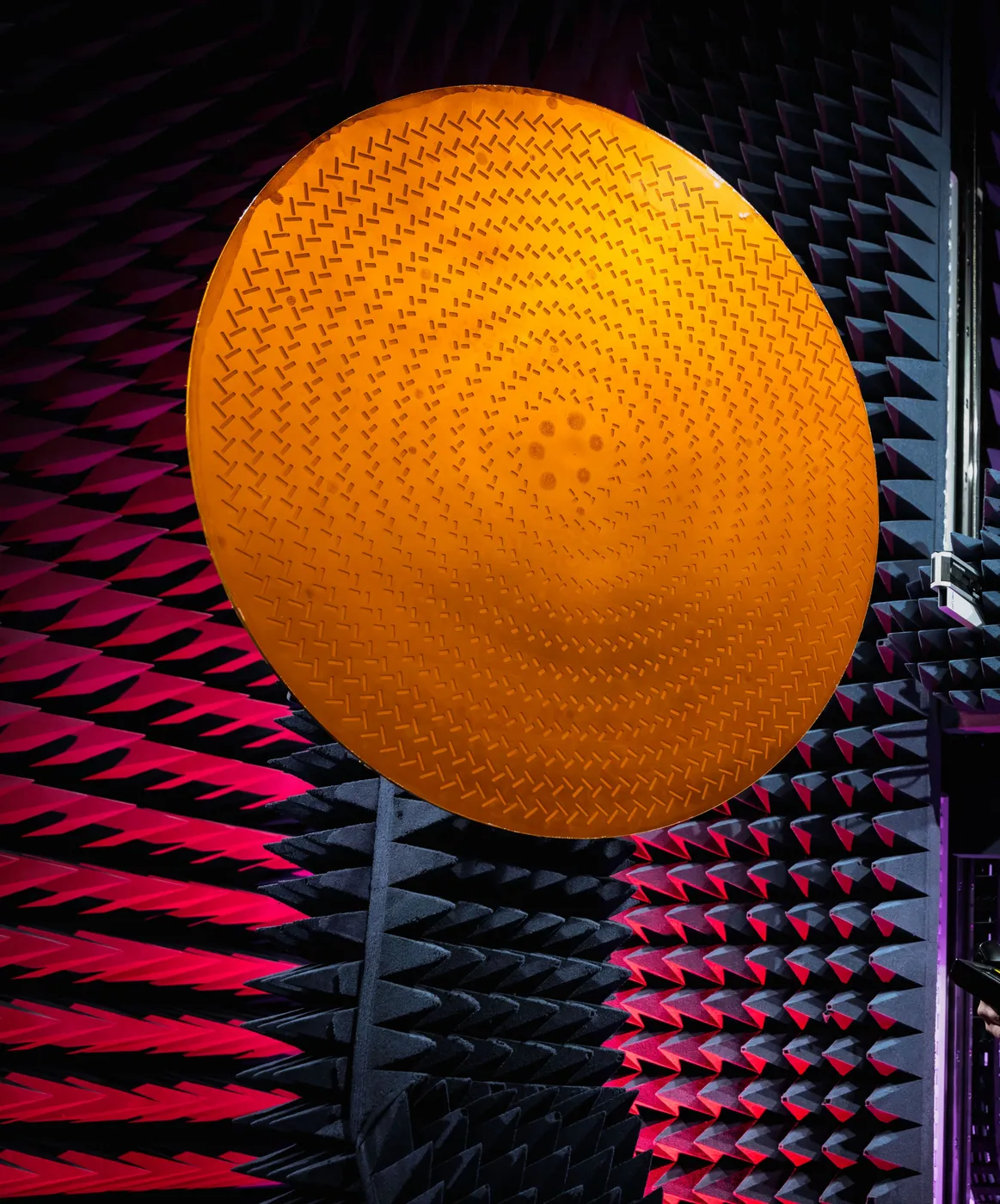 Titan Dragonfly's high gain antenna dish