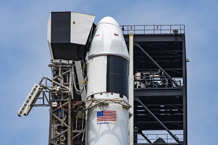 NASA's SpaceX CRS 34 Vertical at SLC 40