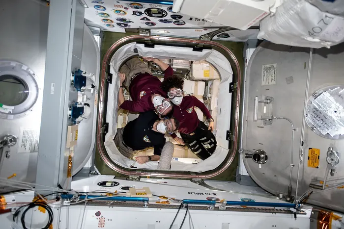 ISS 62 crewmembers inside the Dragon
