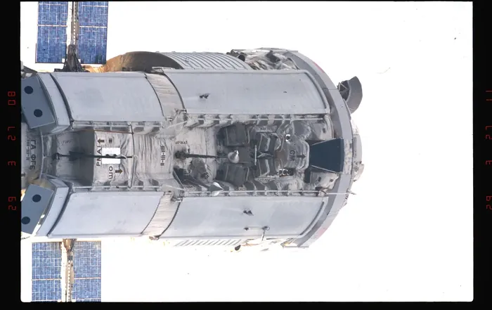 334 030 View of the ISS taken during approach to docking DPLA 10c89505f885c0f1333a467df46628e6