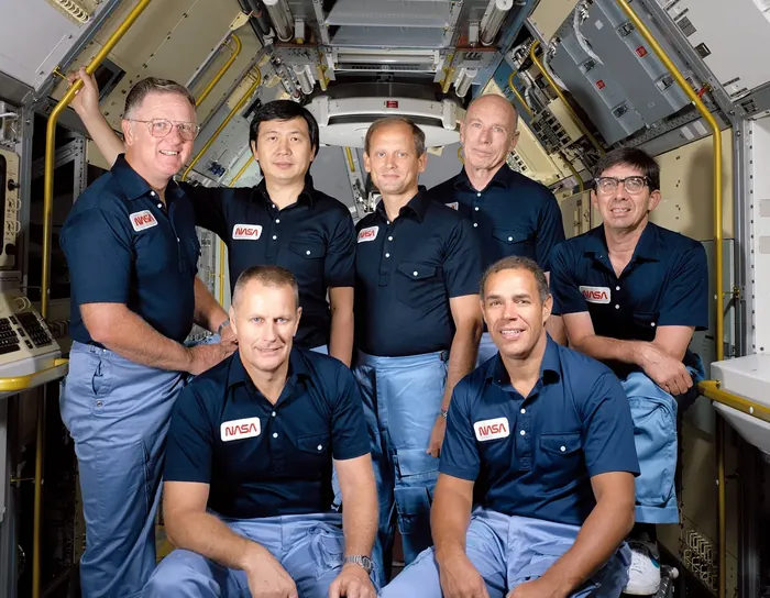 STS 51 B crew