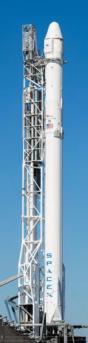 A massive photo merge of 16 photos taken at Launch Complex 40 the morning of the #CRS8 #Falcon9 launch of the Dragon capsule to the International…