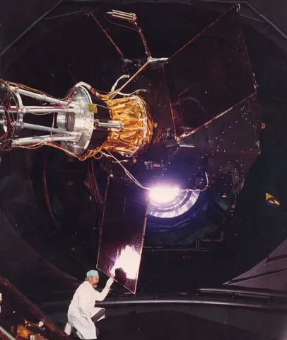 Hipparcos satellite: testing in the Large Solar Simulator, ESTEC