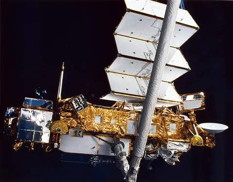STS 48 UARS deployment