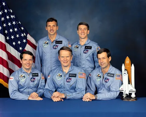 STS 51 J crew