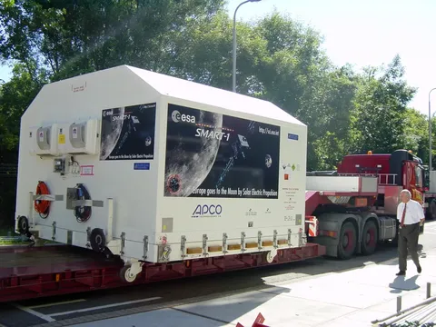 The SMART 1 spacecraft leaves ESTEC