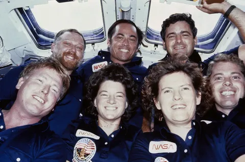 STS 41 G crew photo taken on the flight deck of the Challenger during flight STS41G 19 006