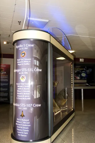 The original finding aid described this as: Description: NASA SHUTTLE MISSION STS-107 DISPLAY Photographer: DEBBIE McCALLUM Date: 6/23/2008 Job…