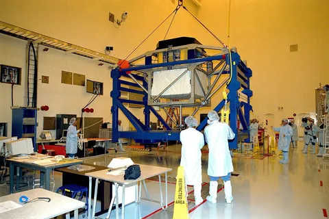 AMS 01