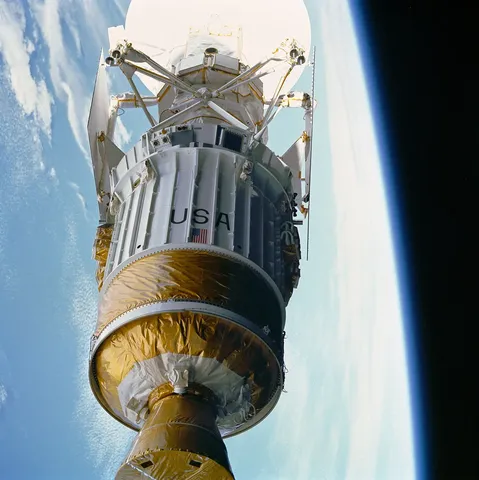 STS 30 deployment of inertial upper stage with Magellan spacecraft