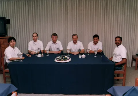 STS 72 preflight breakfast