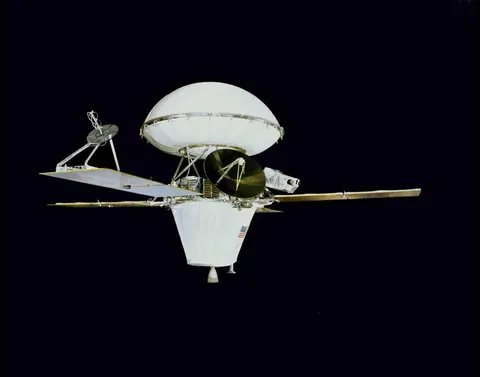 The Viking orbiter/lander spacecraft