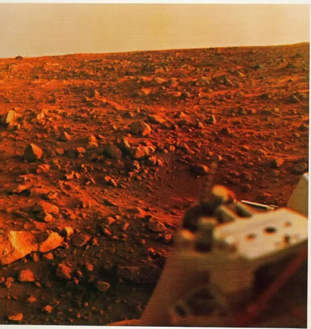 Viking lander illustration on the Martian surface