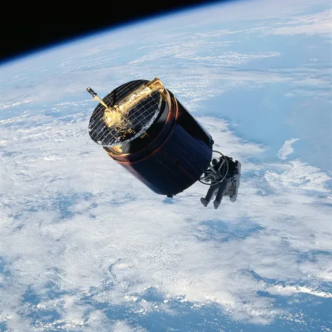 STS 51 A Westar 6 retrieval