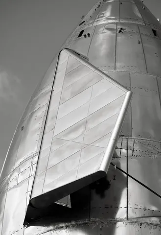 Starship SN15 flap and nosecone