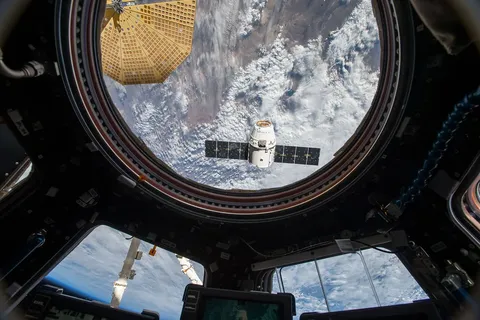 CRS 8 Dragon from ISS
