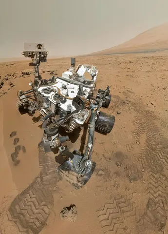 Curiosity's high-resolution self-portrait in Gale Crater