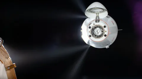 Iss070e022098