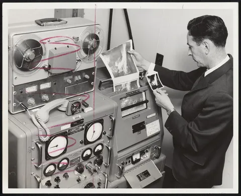 Equipment receiving NIMBUS satellite transmissions, Air Force Cambridge Laboratory, USAF photo, c. May 1966, Digital Commonwealth - 1 22 10 001152…
