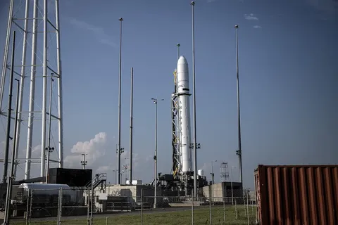 NG 19 Antares Vertical Lift on Pad 0A