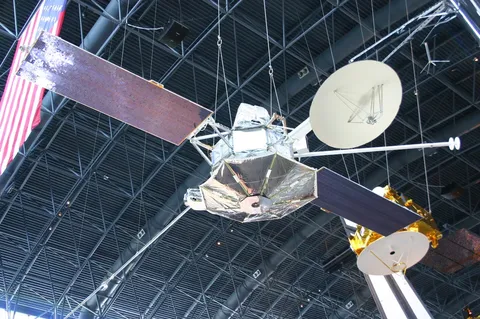 Mariner 10 model